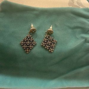 Never used. Chome Hvintage style：S925 Sterling silver earring. price for a pair